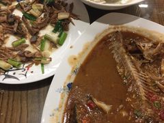 -缘来聚·徽菜名店(黄山宏村店)