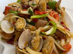 -覃记海鲜美食餐厅