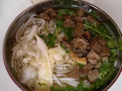 -花溪王记牛肉粉(四季花溪商场店)