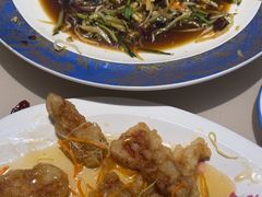 -老码头黑皮肘子锅包肉(赣水路店)