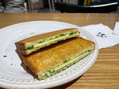 咖椰吐司-HELLO 27 意面·沙拉·帕尼尼