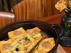 牛肝菌酿豆腐-七色云蔬食(喜邻里店)