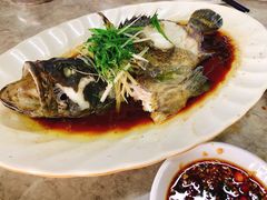 -四川小胡子海鲜(丁村万人海鲜广场店)