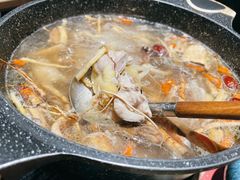松茸滋补鸡煲-望江门小龙虾·烧烤(九堡店)