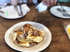 -ROAST coffee & eatery