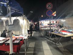 -吴山路夜市