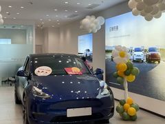 -万达广场(南昌红谷滩店)