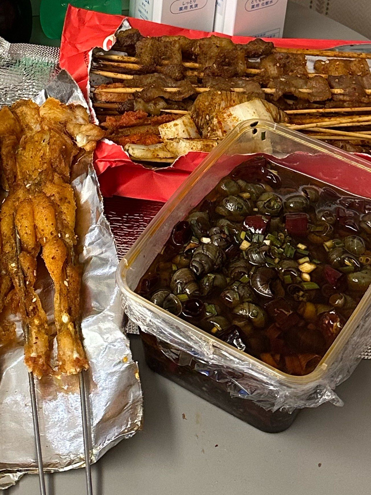 火辣辣的周末宵夜,红盔甲外卖