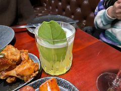 -毛毛虫酒吧