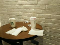 -星巴克(静安嘉里中心B2店)