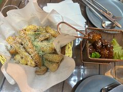 -Let'sBURGERplus·非常创意汉堡(三里屯店)