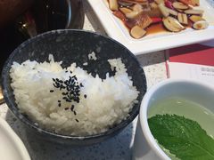 五常稻香花香米饭-老佛爷铜炉蛙锅(海岸城店)
