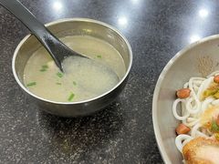 -丫丫桂林米粉(学府店)