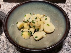 葱油荠菜拌茨菰-南京大牌档(香港广场店)