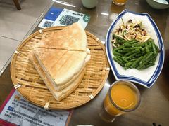 -鲁南仔·滕州炒鸡(经三路店)