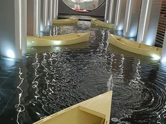 -涨巢·潮玩水疗局