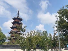 -龙华寺