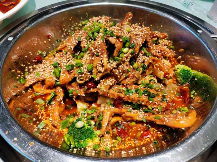 清真·杨大师鸭爪爪特色火锅(瑞德店)-"来过很多很多次了,舍友聚会,和