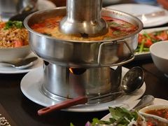 -Chom Cafe and Restaurant
