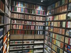 -钟书阁(群光广场店)