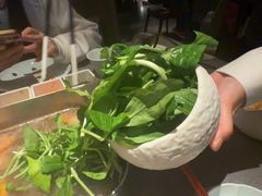 -左庭右院鲜牛肉火锅黑金店(陆家嘴中心店)