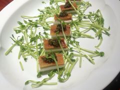 鱼子酱脆皮松板肉-解香楼(八盘岭路店)