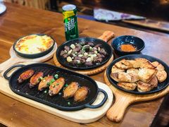 -老东镇啤酒屋海鲜加工·蒸汽海鲜·海鲜烧烤(台东店)