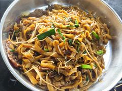 干炒牛河-牛一煲美食(江高店)