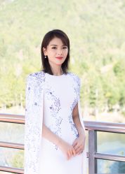 -MANLI BRIDAL婚纱
