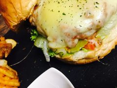 意大利肉酱汉堡-HIGH FIVE哈福手工汉堡(桂林路店)