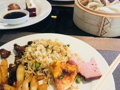 -大中华希尔顿酒店-念自助餐·嗨啤·小龙虾