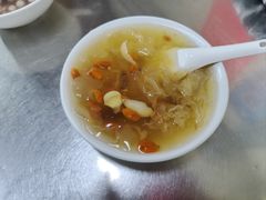 银耳汤-芳婆糕团店(王府大街店)