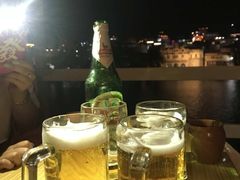 -Lake Shore Hotel & Restaurant
