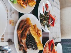 -荣誉国际酒店-云顶旋转餐厅