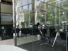 -上海伟杰·捷豹路虎4S店(闵行店)