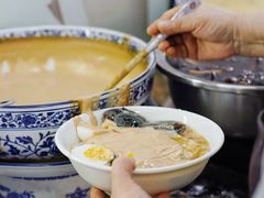 -何老二卤汁凉粉