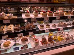 -巴黎贝甜(大宁国际商业广场店)