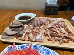-老天桥酱肉烧饼夹肘子(天桥店)
