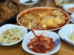 -亲昵春川鸡排(韩国美食街店)