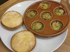 蒜香黄油蜗牛配焦香小面包-萨莉亚意式餐厅(深圳北站店)