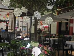 -文君楼美食·庭院酒店(宽窄巷子地铁站店)
