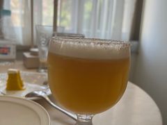 -巴浪鱼咖啡馆 Local Fish