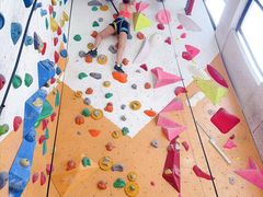 -啸岩馆 Roaring Climbing Gym