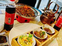 -船梆煮•蒸汽海鲜·炉火烤肉(五四广场店)