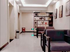 -柏曼酒店(合肥国购广场三里庵地铁店)