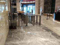 大堂-星巴克(港汇1号办公楼店)