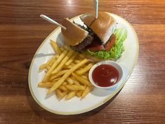 蓝莓鹅肝汉堡-TIGERS老虎西餐(亦庄店)