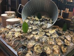 生蚝-松山湖凯悦酒店·Café自助餐厅·周末火舞秀表演