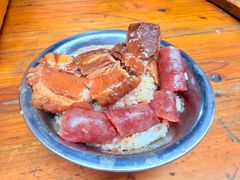 -梁阿婆廿年老牌扣肉糯米饭