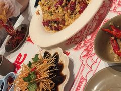 -肥肥虾庄·金牌油焖大虾(汉口城市广场店)